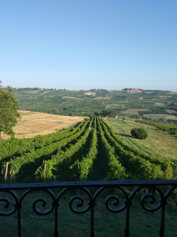 La Terrazza Sui Vigneti-Rovescala Bed and Breakfast San Damiano al Colle Buitenkant foto